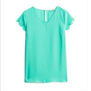 NWOT Denize Maternity scallop sleeve blouse